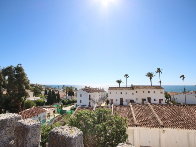 Villa avec 6 Chambres  à La Cala de Mijas