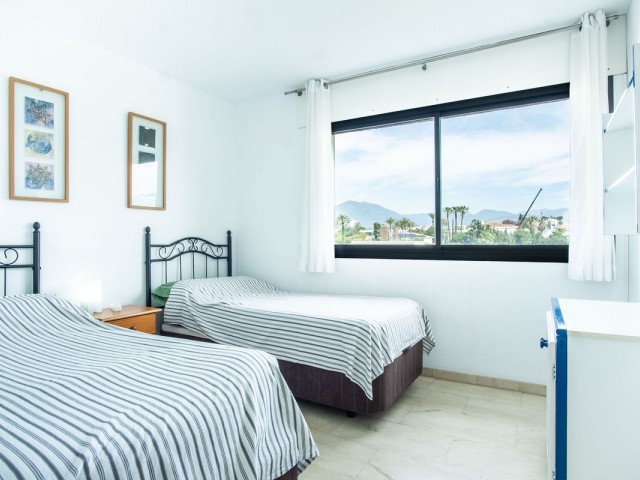 Apartment, Nueva Andalucia, R4689367