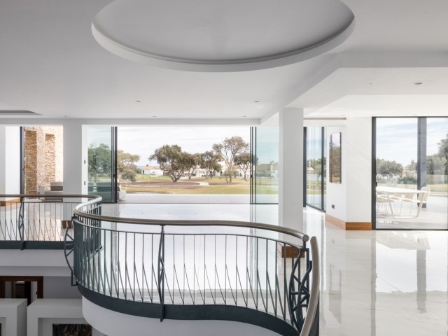 6 Soveroms Villa i San Roque