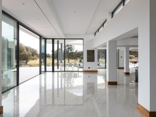 6 Soveroms Villa i San Roque