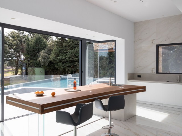 6 Soveroms Villa i San Roque