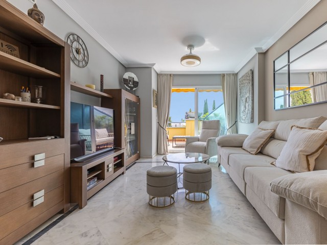 Huoneisto, Bahía de Marbella, R4691428