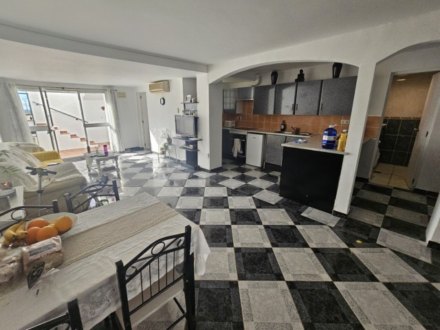Apartment, Calahonda, R4704139