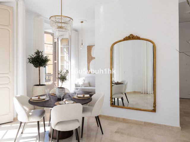 Apartamento con 3 Dormitorios  en Centro Histórico