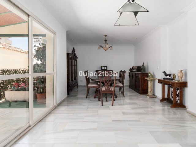 Kattohuoneisto Marbella