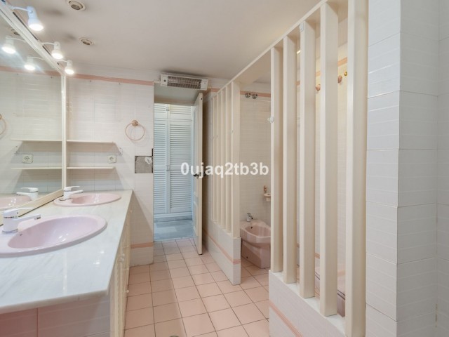 Kattohuoneisto Marbella