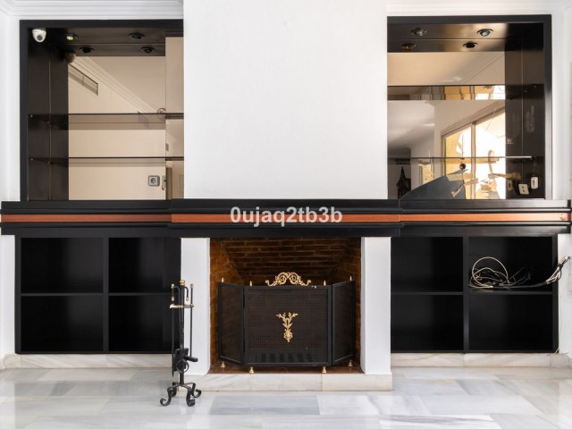 Penthouse avec 4 Chambres  à Marbella