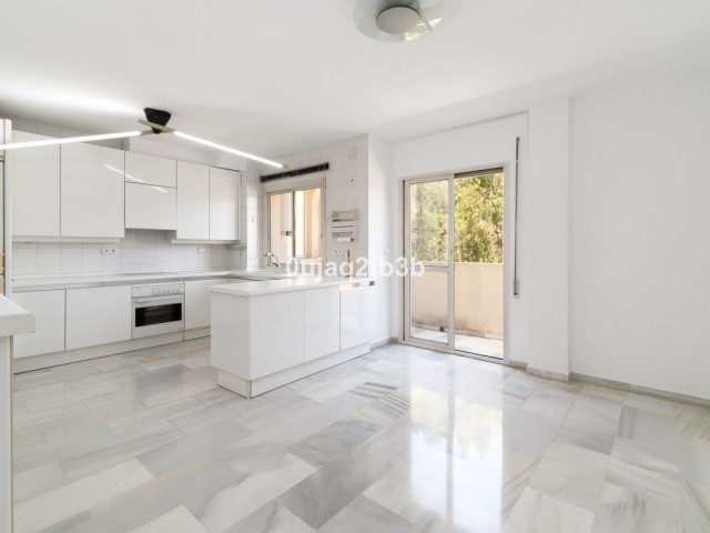 Penthouse avec 4 Chambres  à Marbella