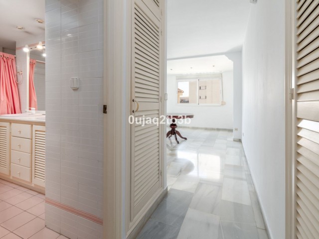 Penthouse avec 4 Chambres  à Marbella