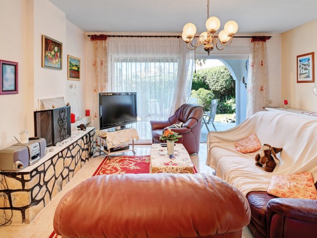 3 Bedrooms Villa in Marbesa