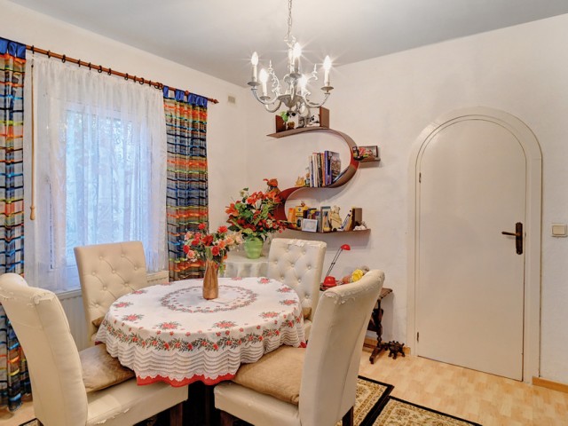 3 Bedrooms Villa in Marbesa
