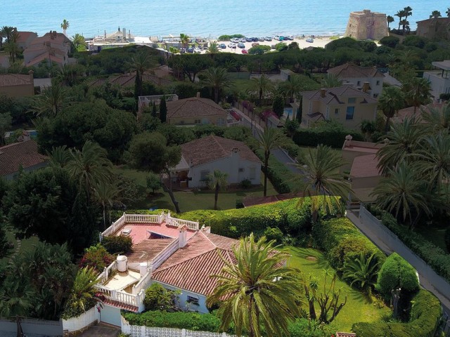 3 Bedrooms Villa in Marbesa