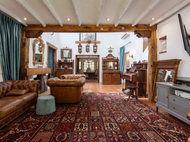 4 Schlafzimmer Villa in Guadalmina Baja