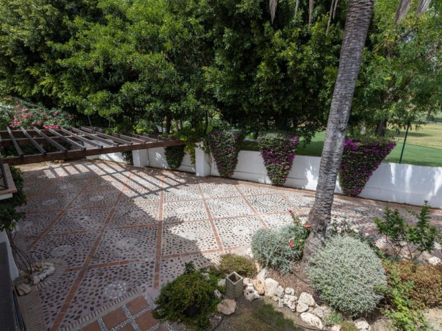 4 Schlafzimmer Villa in Guadalmina Baja