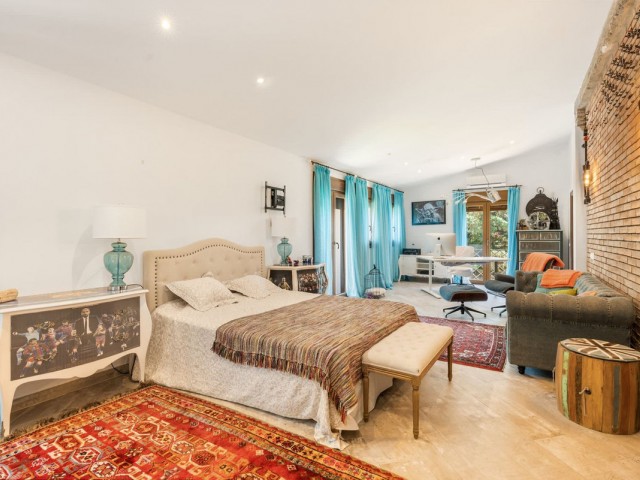 4 Schlafzimmer Villa in Guadalmina Baja