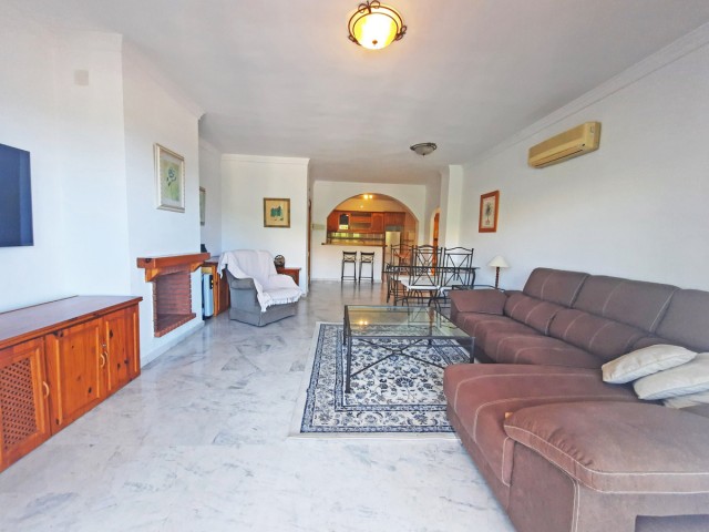 Apartment, Calahonda, R4652311