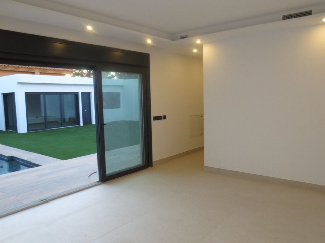 4 Soveroms Villa i El Coto
