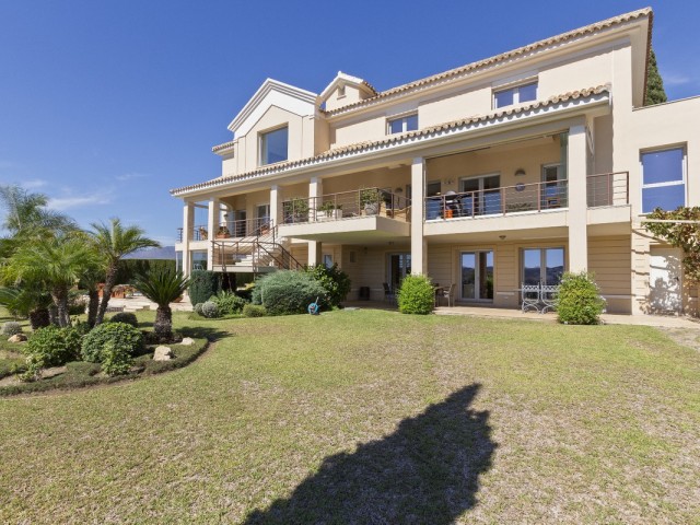 Villa avec 8 Chambres  à Mijas Golf