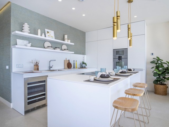 5 Bedrooms Villa in New Golden Mile