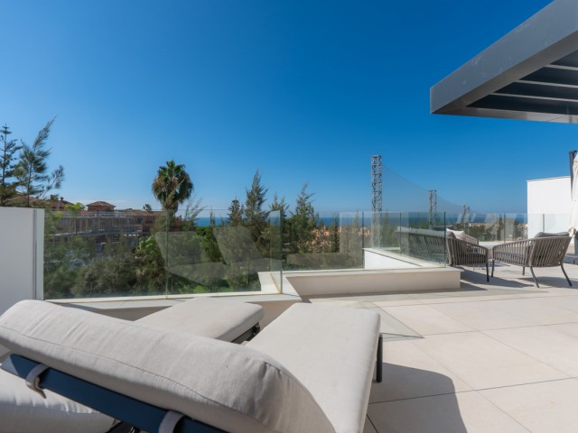 Penthouse avec 4 Chambres  à Marbella