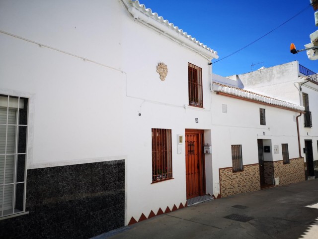 5 Bedrooms Townhouse in Alhaurín el Grande