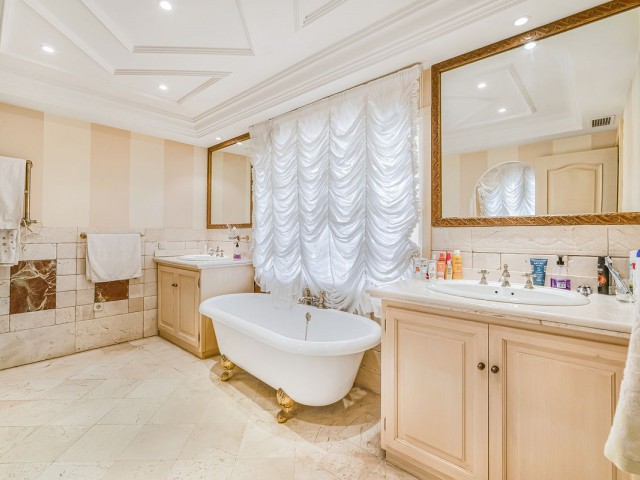 5 Slaapkamer Villa in Marbella