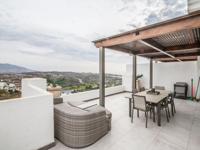 Penthouse, Calanova Golf, R4616575
