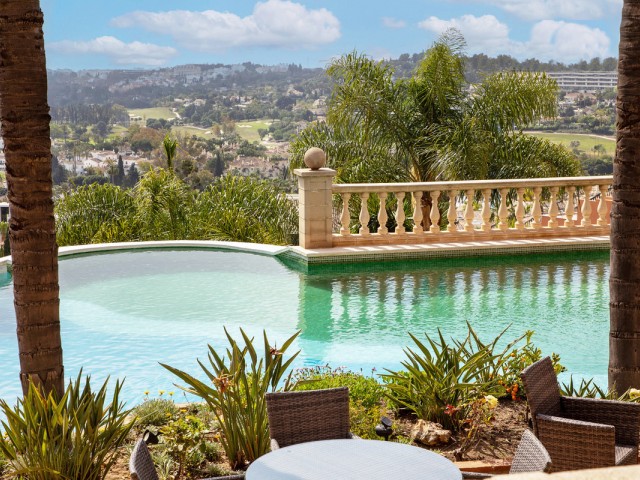 Penthouse in Nueva Andalucía