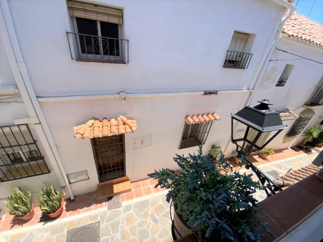 5 Bedrooms Townhouse in Marbella