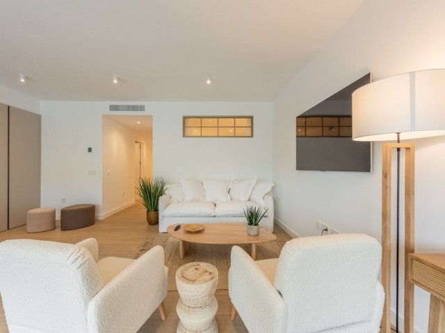 Apartment, The Golden Mile, R4713400