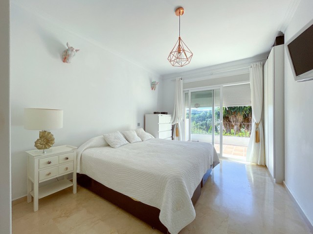 5 Schlafzimmer Reihenhaus in Nueva Andalucía
