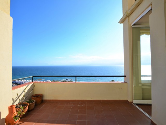 3 Bedrooms Apartment in La Duquesa