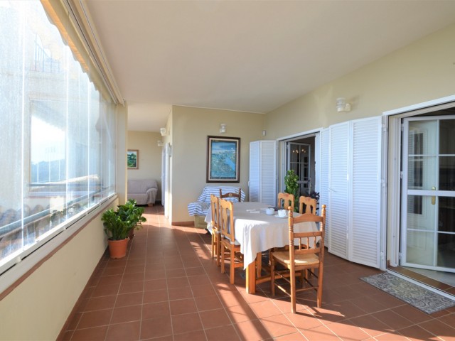 3 Bedrooms Apartment in La Duquesa