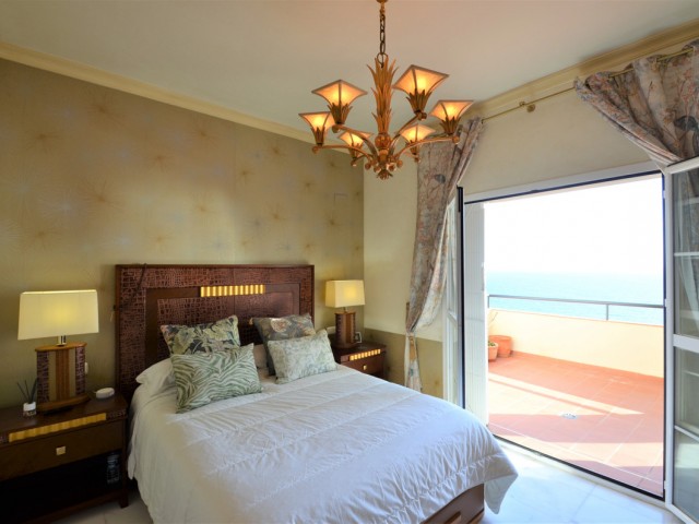 3 Bedrooms Apartment in La Duquesa