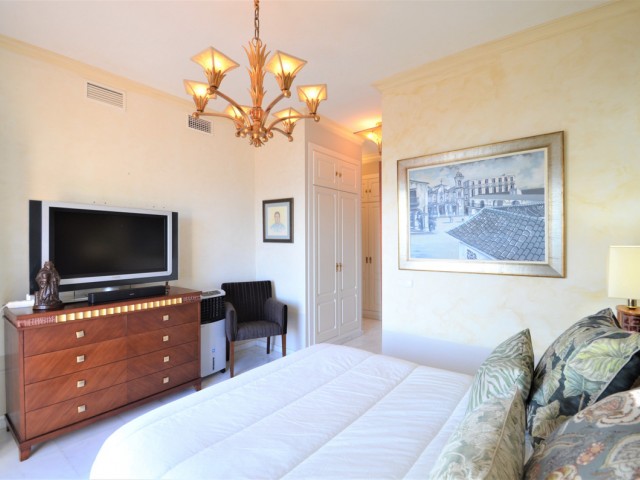 3 Bedrooms Apartment in La Duquesa