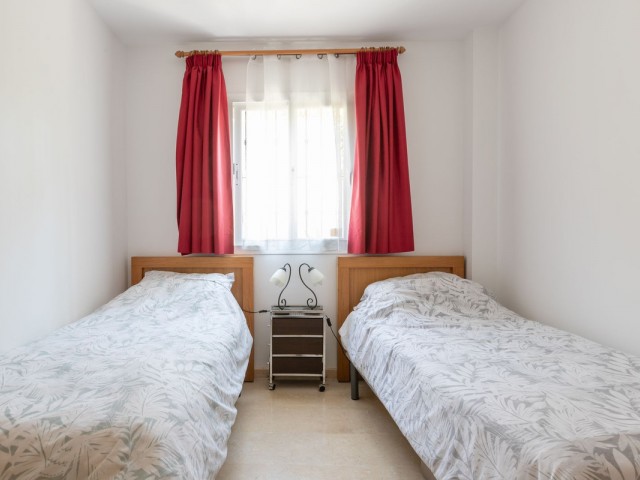 3 Bedrooms Apartment in Elviria