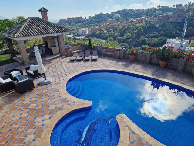 6 Slaapkamer Villa in La Mairena