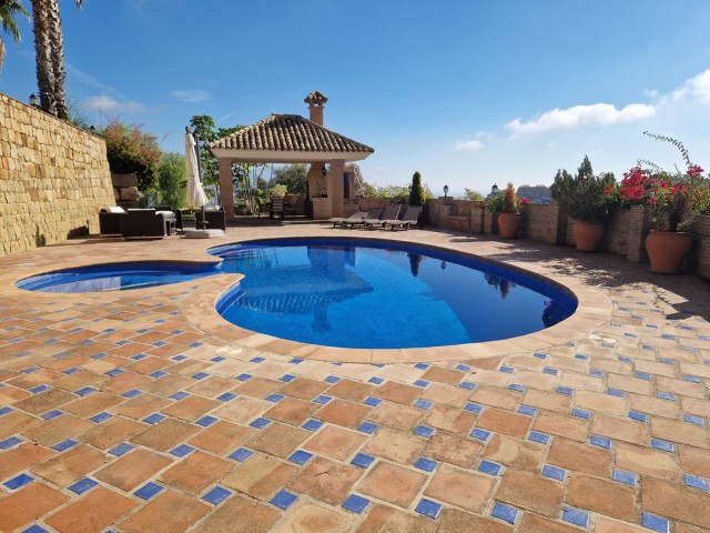 6 Slaapkamer Villa in La Mairena