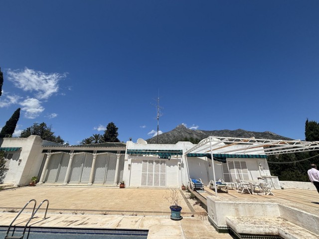 Villa avec 6 Chambres  à The Golden Mile