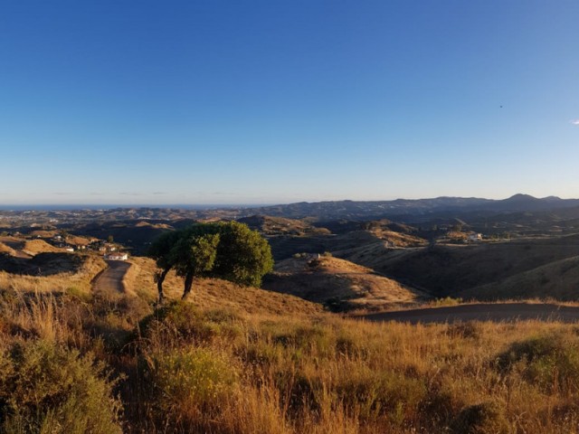  Grundstück in Valtocado