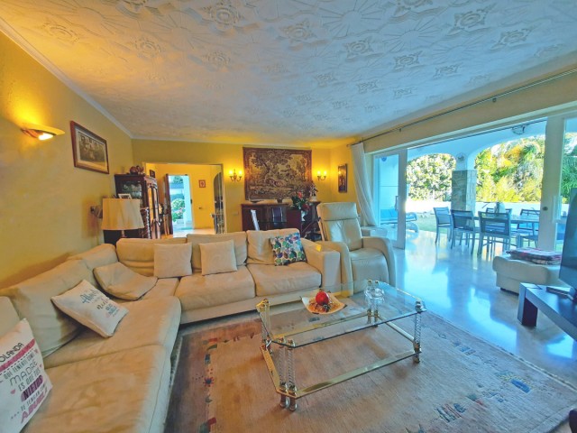 5 Bedrooms Villa in Benalmadena Costa