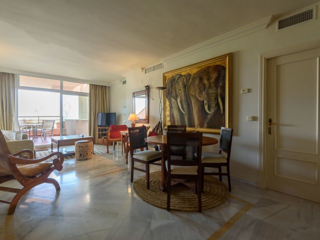 Apartment, Nueva Andalucia, R4677334