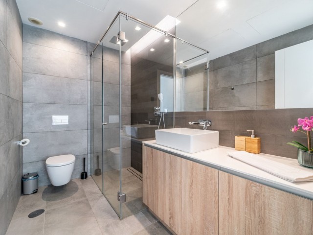 4 Bedrooms Villa in Benalmadena Costa