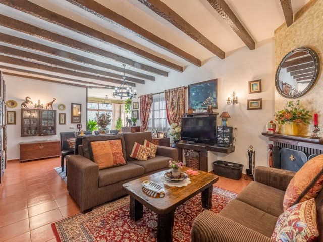 3 Bedrooms Apartment in Benahavís