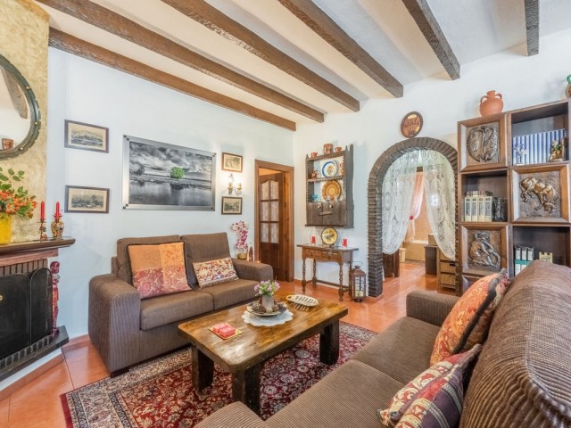 3 Bedrooms Apartment in Benahavís