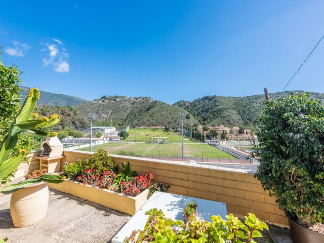 3 Bedrooms Apartment in Benahavís