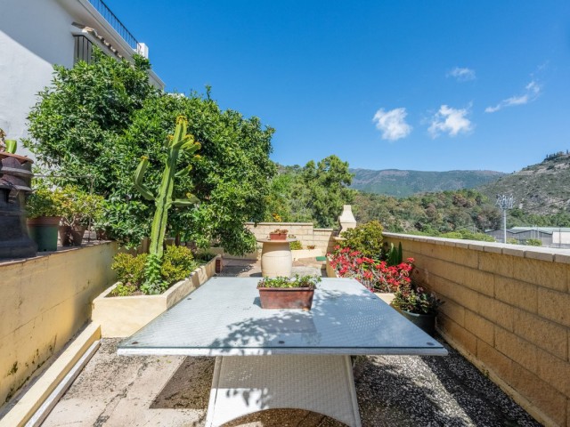 3 Bedrooms Apartment in Benahavís