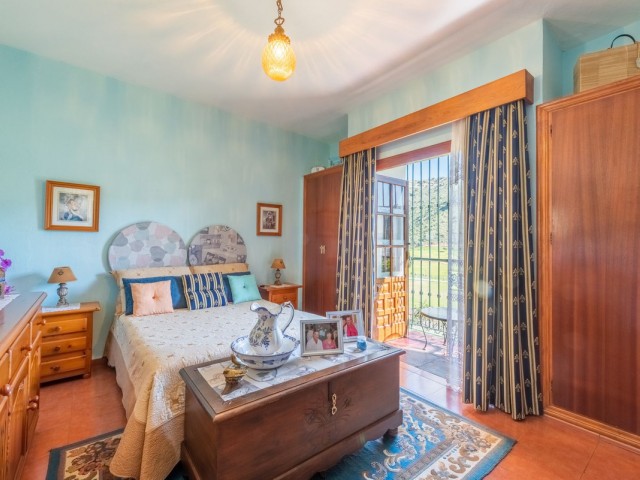 3 Bedrooms Apartment in Benahavís