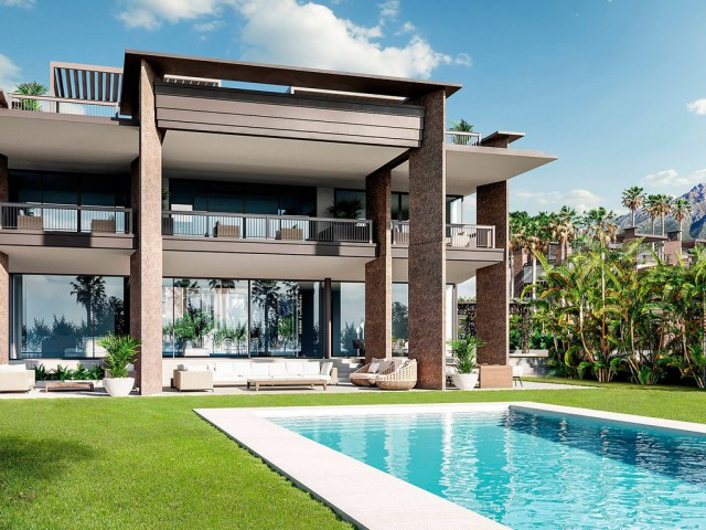 6 Bedrooms Villa in Marbella