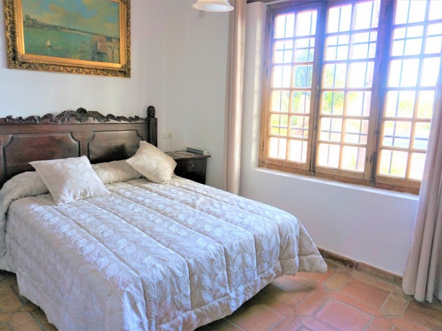 4 Schlafzimmer Villa in Benamocarra